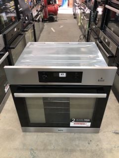 AEG BUILT-IN SINGLE ELECTRIC OVEN MODEL NO: BES355010M