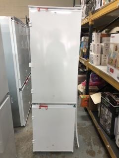 AEG INTEGRATED FRIDGE FREEZER MODEL NO: OSC5S181ES