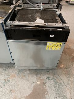 AEG INTEGRATED DISHWASHER MODEL NO: FSB42607Z