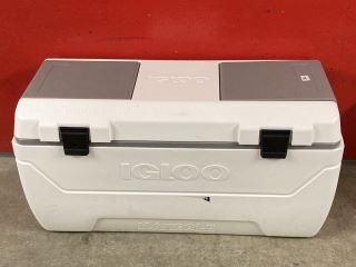 IGLOO MAXCOLD 156 LITRE COOLER