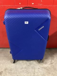 AMERICAN TOURISTER SUITCASE