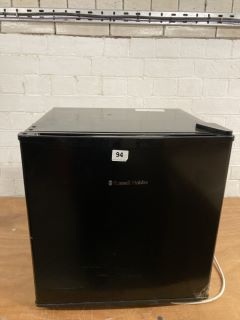 RUSSELL HOBBS MINI FRIDGE MODEL NO: RHTTLF2E1B