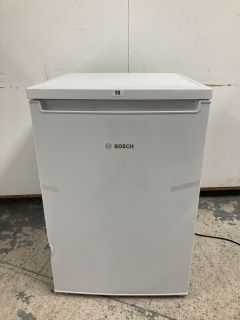 BOSCH SERIES 2 KTL15NWECG UNDERCOUNTER FRIDGE RRP: £299