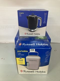 3 X RUSSELL HOBBS ITEMS INC RUSSELL HOBBS 4 SLICE TOASTER