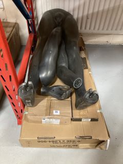 QTY OF ASSORTED ITEMS INC MALE MANNEQUIN