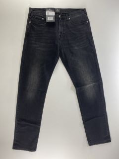 PAUL SMITH MEN'S TAPERED FIT JEAN. SIZE: 32, MADE FROM: 99% COTTON 1% POLYURETHANE. RRP: £150