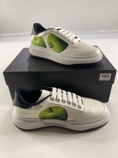 PAUL SMITH MEN'S SHOES HACKNEY WHITE APPLE 50TH. SIZE: 6, MADE FROM: 100% CALF LEATHER UPPER/RUBBER SOLE. RRP: £495