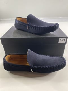 PAUL SMITH MEN'S SHOE DUSTIN DARK NAVY. SIZE: 7, MADE FROM: 100% COW LEATHER UPPER/RUBBER SOLE. RRP: £150