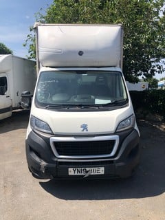 Location: Chesterfield - 2019  PEUGEOT  BOXER 335 L3 BLUEHDI  Luton Van, REG: YN19BDE, 1997cc Diesel 6 Speed Manual Diesel Former Keepers: 0, Keys: Yes, V5 Present  *Please note, this vehicle is curr