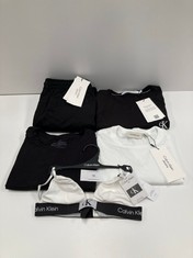 5 X CALVIN KLEIN CLOTHING VARIOUS SIZES AND STYLES INCLUDING BLACK SHIRT SIZE S - LOCATION 13A.