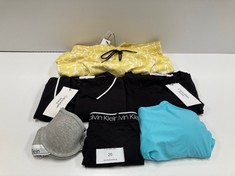 6 X CALVIN KLEIN GARMENTS VARIOUS SIZES AND STYLES INCLUDING BLACK T-SHIRT XL - LOCATION 17A.