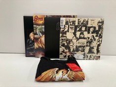 5 X VINYLS VARIOUS ARTISTS INCLUDING QUEEN XL T-SHIRT - LOCATION 18B.