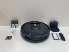 ROBOT HOOVER ROOMBA AEROFORCE 981 BLACK - LOCATION 11C.