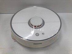 ROBOROCK CLEANING ROBOT WHITE COLOUR(WITHOUT ORIGINAL BOX)-LOCATION 40C.