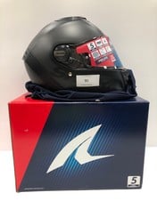 SHARK, FULL FACE MOTORBIKE HELMET SPARTAN RS CARBON SKIN DMA, M-LOCATION 22A.