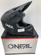 O'NEAL | MOTOCROSS HELMET | MOTO MX ENDURO | ABS SHELL, ECE 22.05 SAFETY STANDARD, VENTS FOR OPTIMUM VENTILATION AND COOLING | 1SRS SOLID V.24 HELMET | ADULT | BLACK | SIZE L-LOCATION 18A.