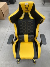 GAMING CHAIR STINGER STATION MASTER COOL BLACK AND YELLOW COLOUR WITH BEEHIVE EMBROIDERY (LUMBAR CUSHION A BIT DEFECTIVE).