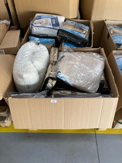 PALLET VARIETY OF ITEMS INCLUDING VISCO-ELASTIC PILLOW.