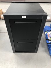 METAL DESK DRAWER UNIT WITH BLACK LOCK.