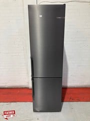 BOSCH GREY FRIDGE FREEZER (003327840) RRP £499