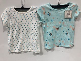 QTY OF ASSORTED JOHN LEWIS CLOTHING TO INCLUDE UNICORN 2 PACK PYJAMAS SIZE 3 YEARS