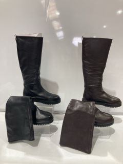 2 X JOHN LEWIS TUCKER BOOTS BLACK SIZE 4/5