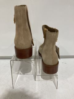 MICHAEL KORS REGAN ANKLE FLAT BOOTS SUEDE CAMEL SIZE 4.5 RRP £108