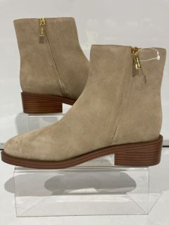 MICHAEL KORS LIGHT BROWN REGAN ANKLE BOOTS SIZE 6.5 RRP £81