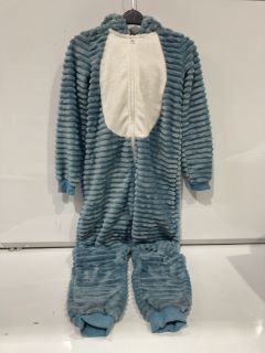 QTY OF ASSORTED CLOTHING TO INCLUDE JOHN LEWIS SHARK ONESIE 11 YEARS