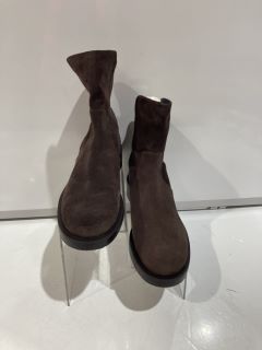 STUART WEITZMAN HICKORY SPORT SUEDE BROWN BOOTS SIZE 6 RRP£439