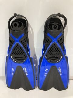 MARES AQUAZONE X-ONE JUNIOR FINS BLACK/BLUE SIZE 7/10.5