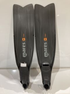 MARES FINS RAZOR PRO BLACK SIZE 41/42 TOTAL RRP £70.00