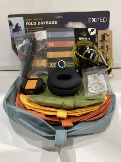 QTY OF ITEMS TO INCLUDE FOLD DRYBAGS WATERPROOF GREEN/ORANGE/YELLOW/BLUE SIZE L/M/S/XS TOTAL RRP £150.00