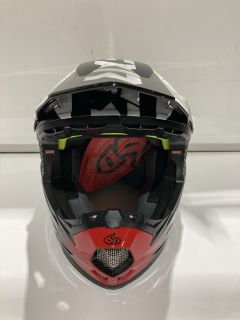 ATR -2Y HELMET SIZE L RRP £695