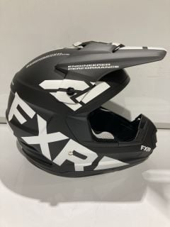 TORQUE TEAM HELMET SIZE L RRP £109