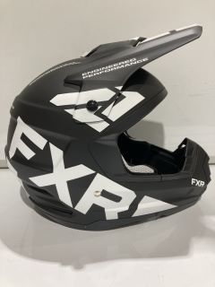 TORQUE TEAM HELMET SIZE XL RRP £109