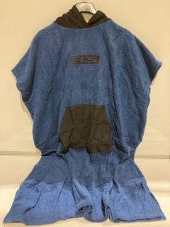 QTY OF FCS TOWEL PONCHO NAVY/BLACK RRP £120