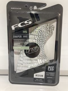 QTY OF FCS II HS PC CARBON MEDIUM TRI RETAIL FINS RRP £80