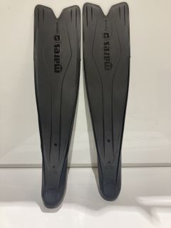 FINS CONRIDE 46/47 RRP £120