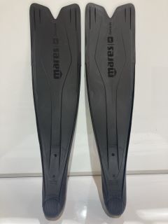 FINS CONRIDE 42/43 RRP £120