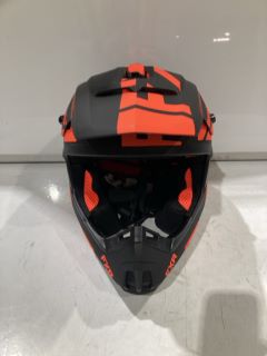 FXR TORQUE TEAM RACING HELMET BLACK/ORANGE SIZE S TOTAL RRP £190.00