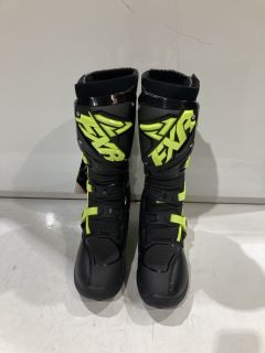 FXR FACTORY RIDE MX BOOTS BLACK/HI VIS SIZE 42 TOTAL RRP £200.00