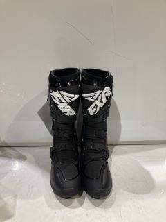 FXR FACTORY RIDE MX BOOTS BLACK/HI VIS SIZE 42 TOTAL RRP £200.00