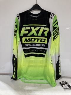 QTY OF ITEMS TO INCLUDE REVO COMP MX JERSEY GLOWSTICK SIZE XL TOTAL RRP £150