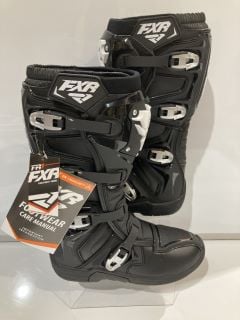 FXR FACTORY RIDE MX BOOTS BLACK/HI-VIS SIZE 42 TOTAL RRP £200.00