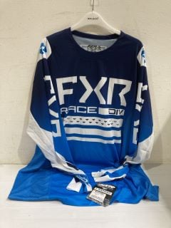 BOX OF ASSORTED ITEMS TO INC YTH JERSEY SIZE XL RRP£150