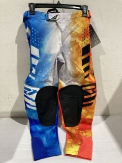 BOX OF ASSORTED ITEMS TO INC YTH PODIUM MX PANT SIZE 26 RRP £350