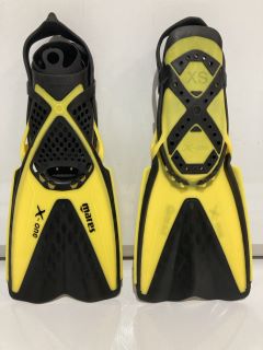 QTY OF MARES FINS X ONE JUNIOR RRP£50