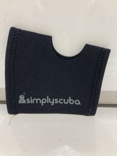 BOX OF ASSORTED ITEMS TO INC SIMPLY SCUBA COMPUTER SLEEVE DIVE ACCESSORY -ONE SIZE RRP£100