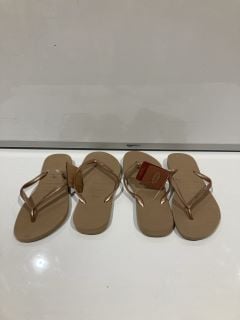 QTY OF FLIP FLOPS INCLUDING HAVAIANAS SLIM ROSE GOLD